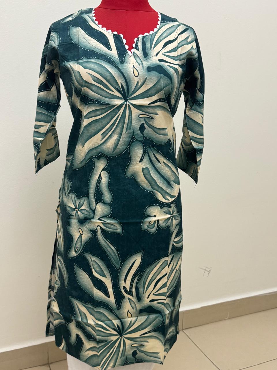 SCALLOPED UV-NECK FLORAL PRINTED